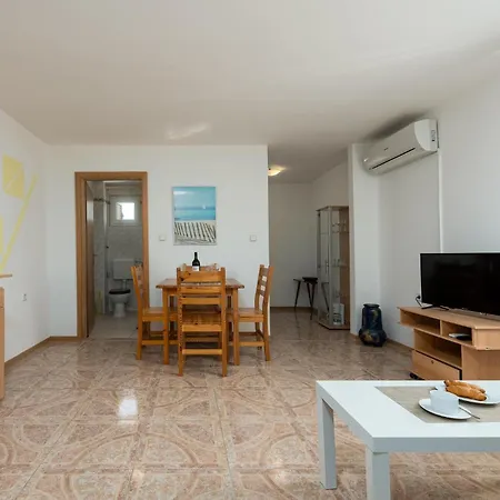 Amazing In Apartment *